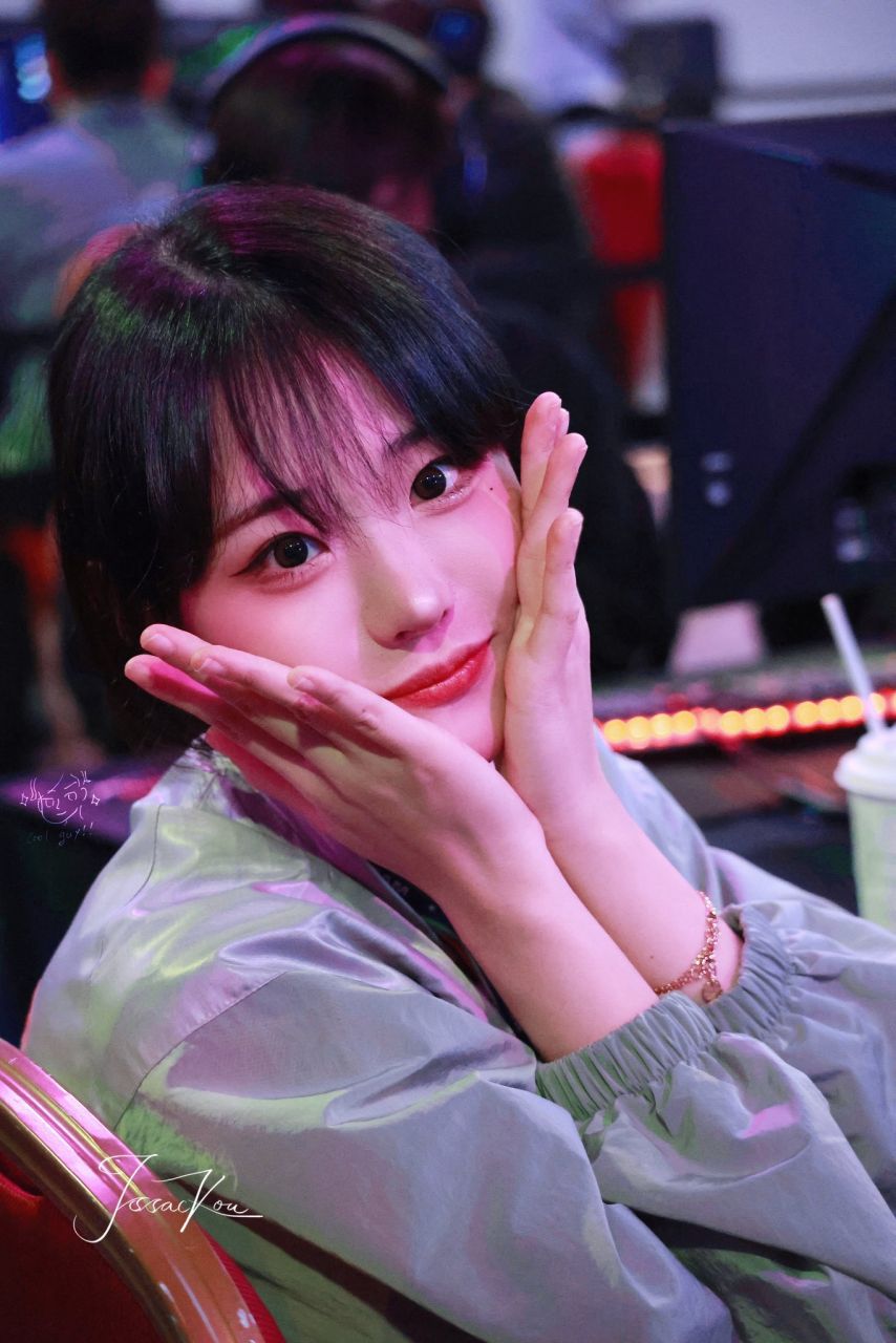 [QWER] 히나