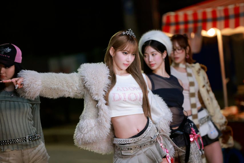 르세라핌 사쿠라 MV 비하인드 포토