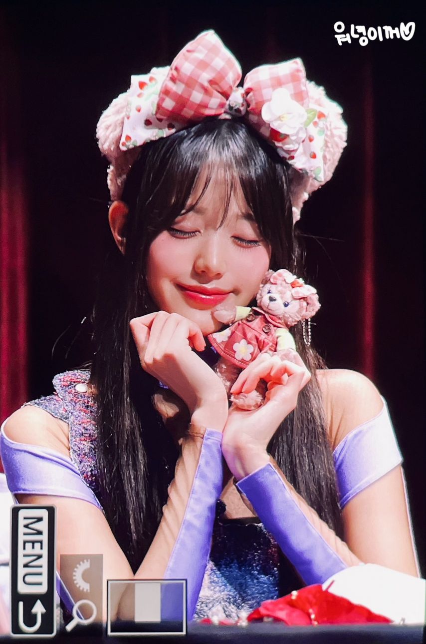 [아이브] 눈 감은 장원영