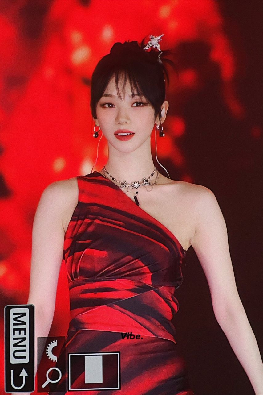 머리올린 흑단발 카리나 미모