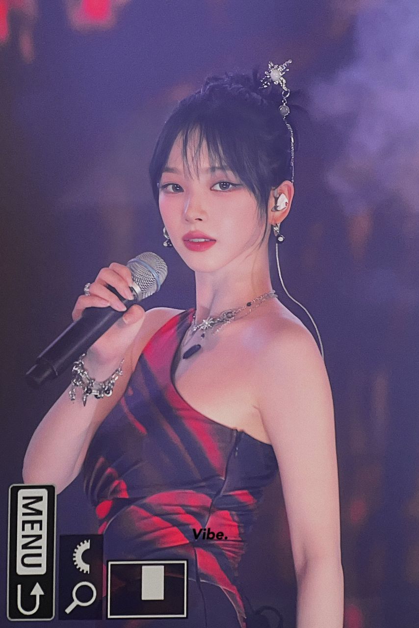머리올린 흑단발 카리나 미모