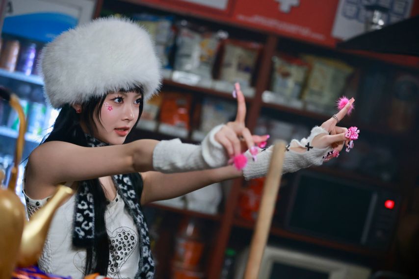 르세라핌 CRAZY Official MV BEHIND PHOTO