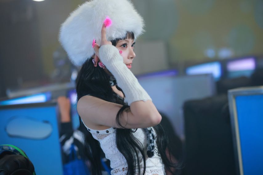 르세라핌 CRAZY Official MV BEHIND PHOTO