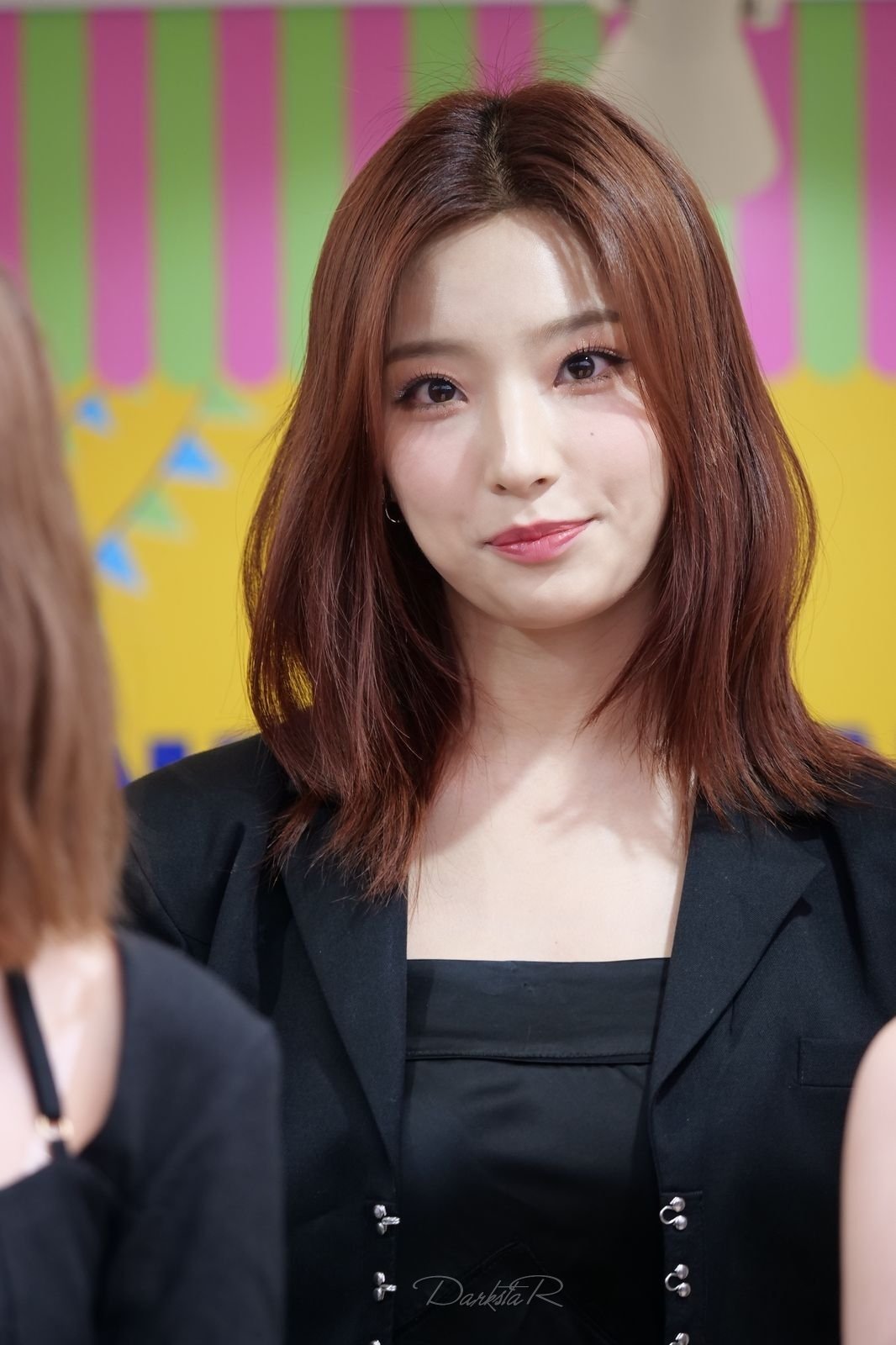 프로미스나인 새롬