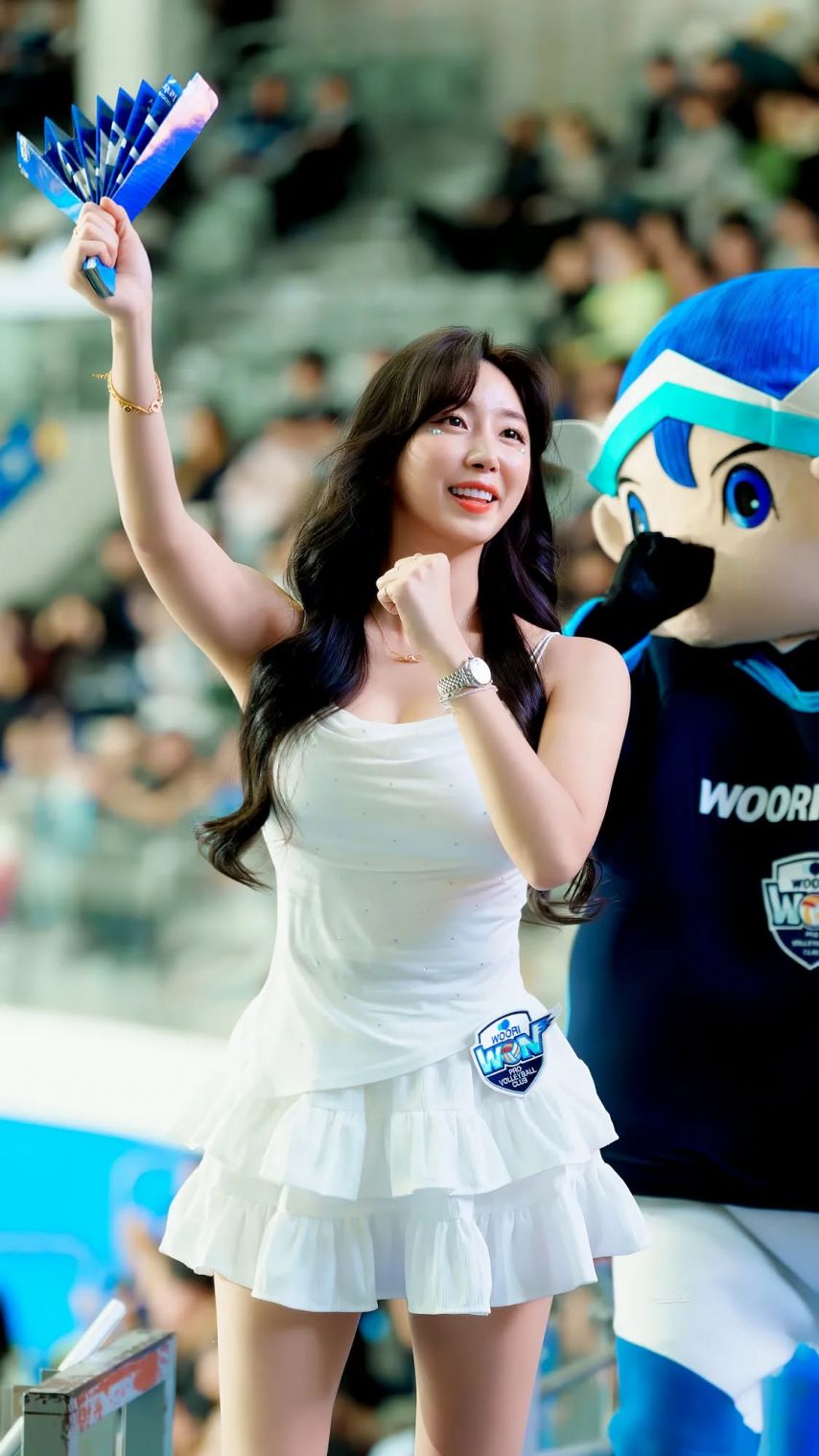 안지현