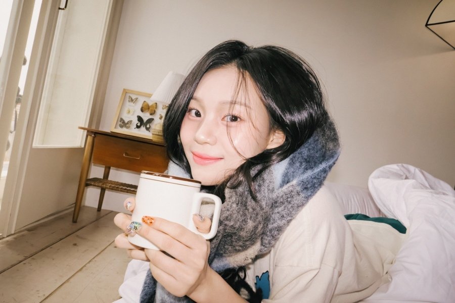여자친구 4년만에 재결합 1월 컴백 컨셉 포토