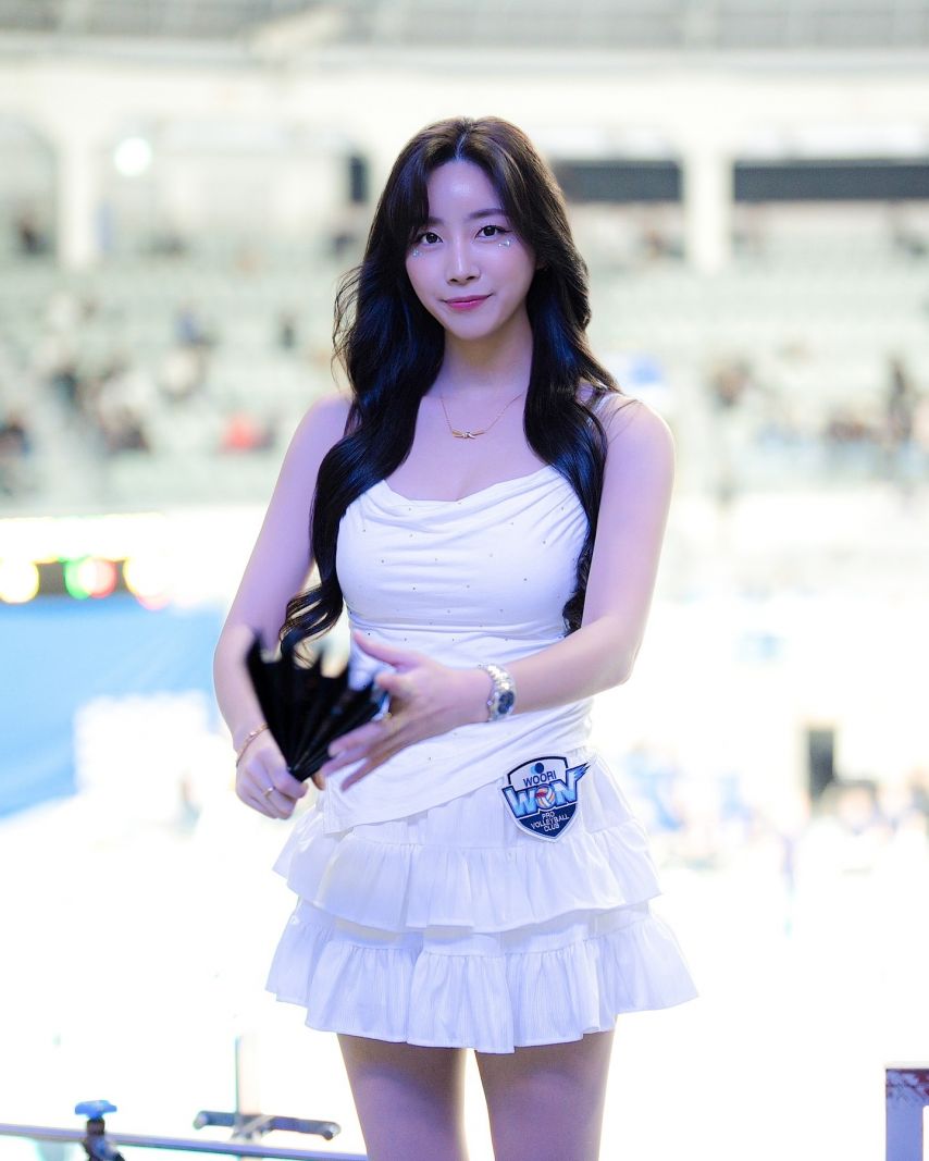 안지현