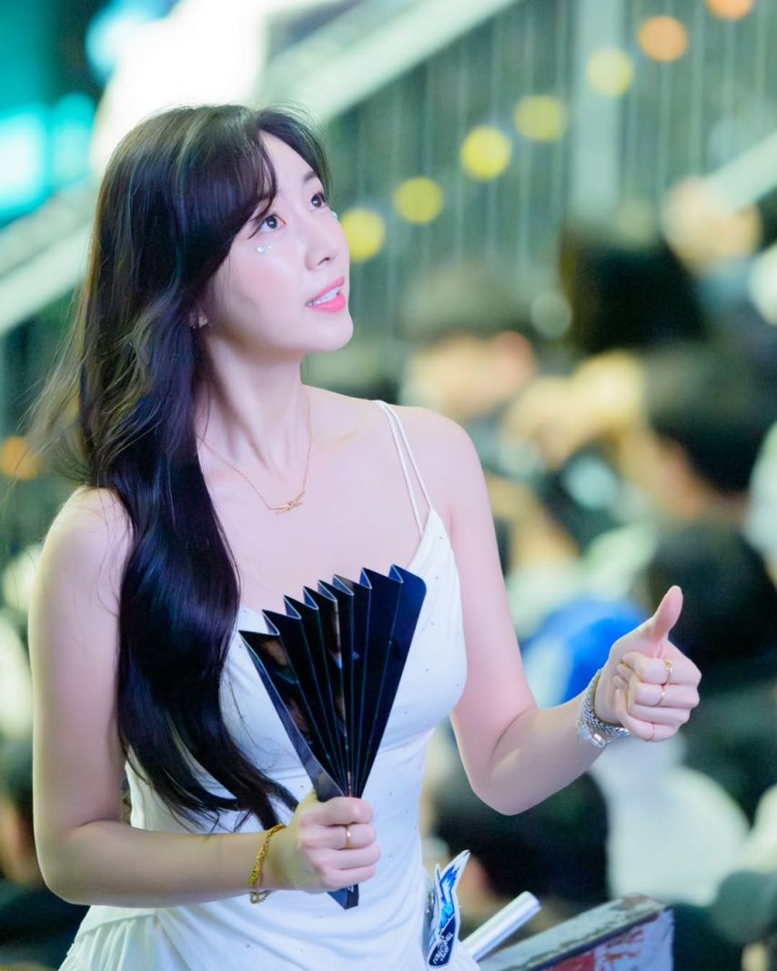 안지현