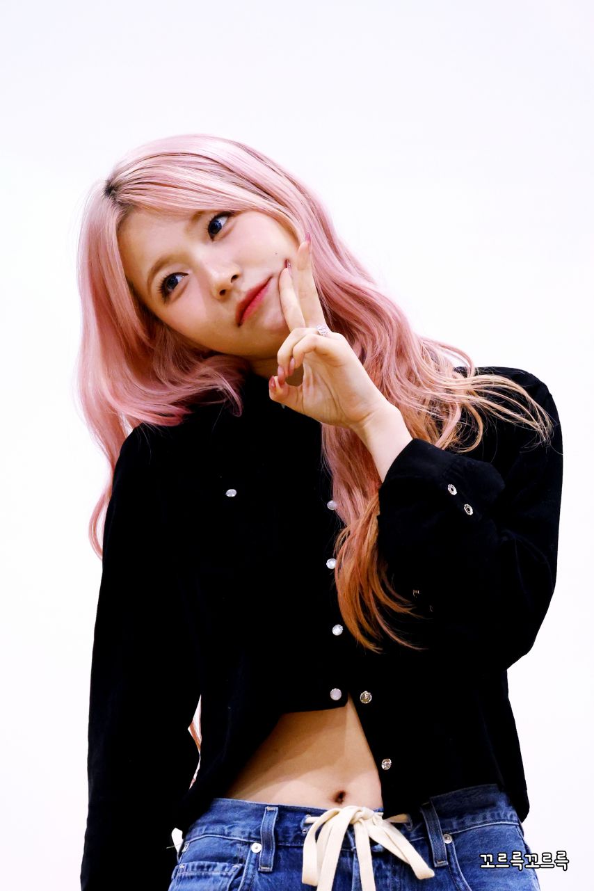 프로미스나인 백지헌