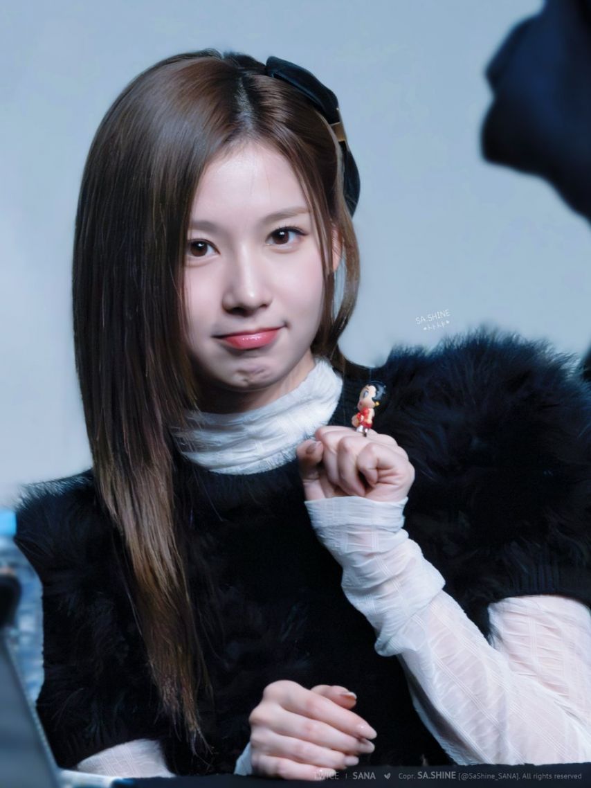 트와이스 사나