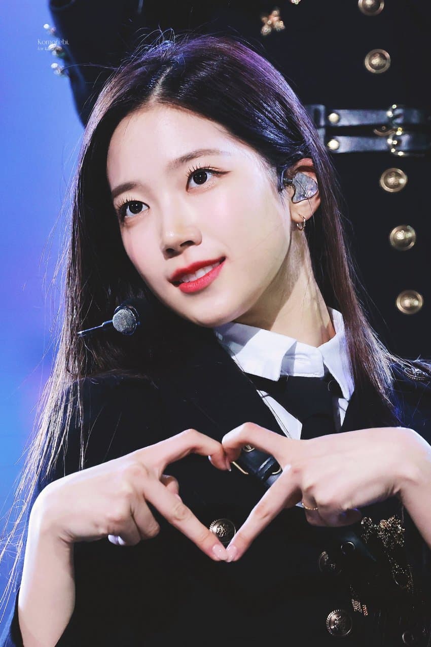 르세라핌 카즈하
