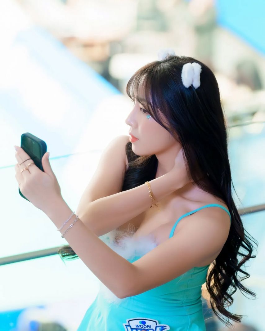 안지현