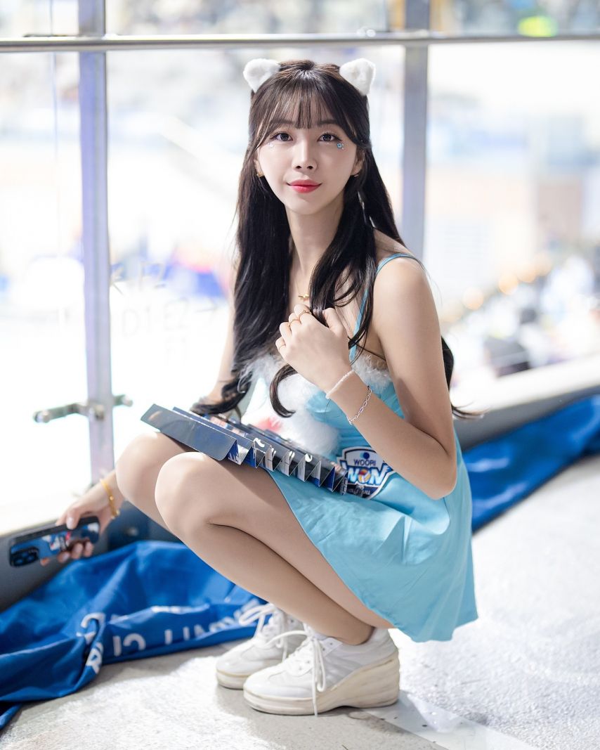 안지현