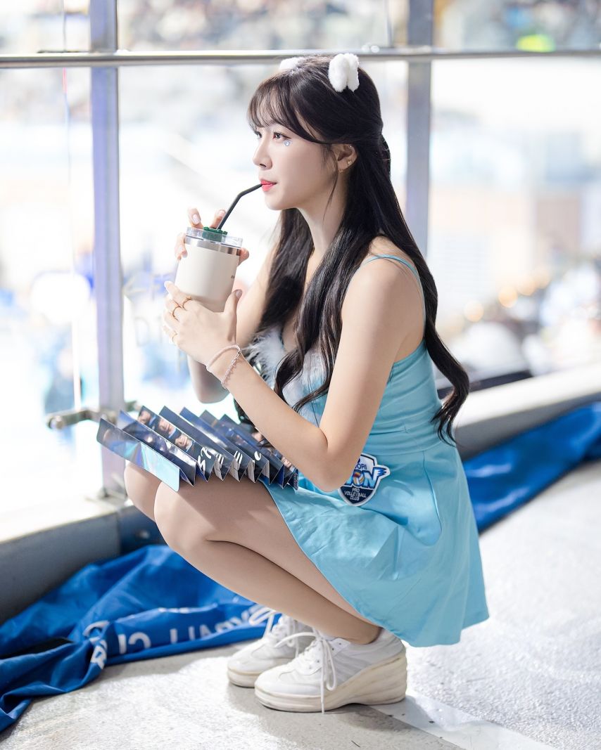 안지현