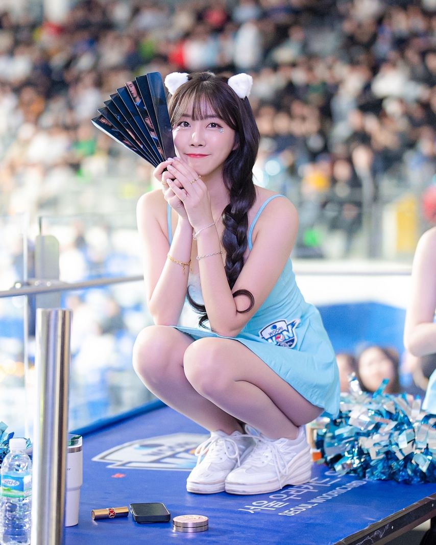 안지현