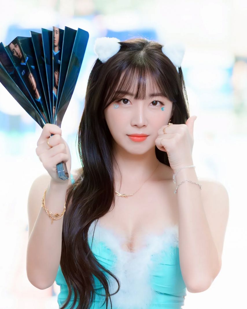 안지현