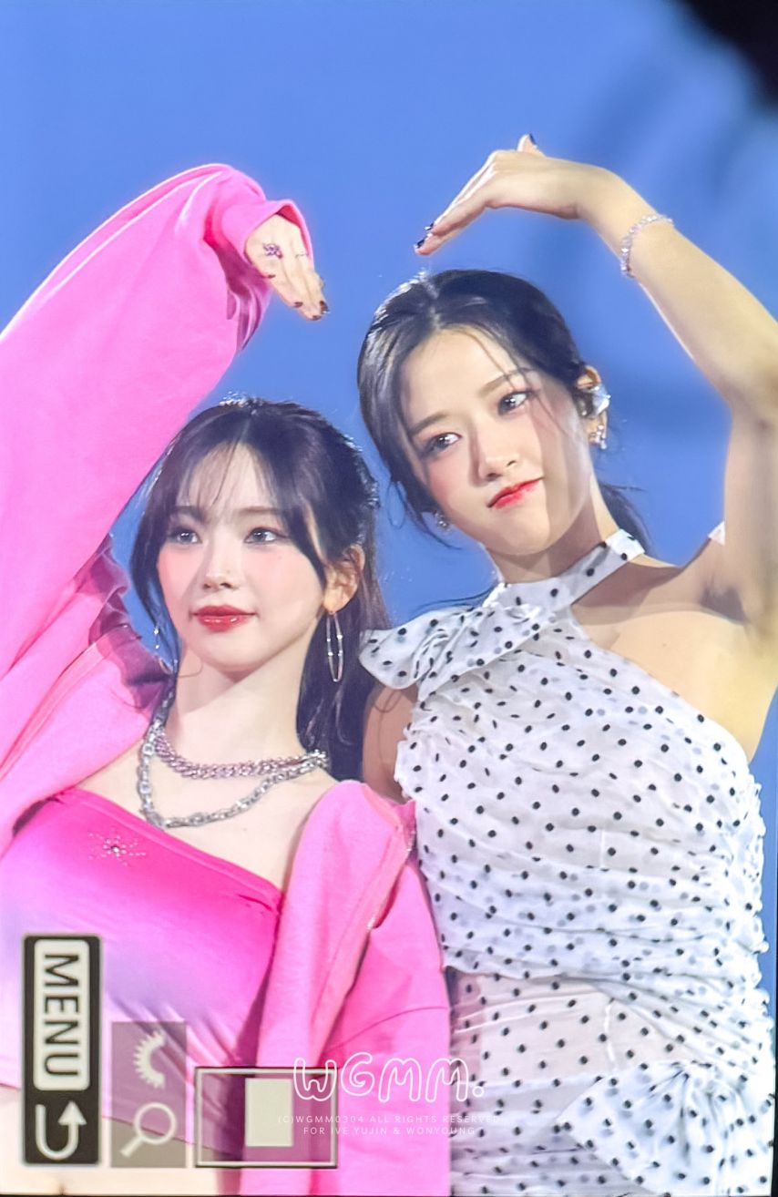 꽁냥꽁냥 리허설하는 안유진 X 카리나 힙라인 + 묵직한 가슴