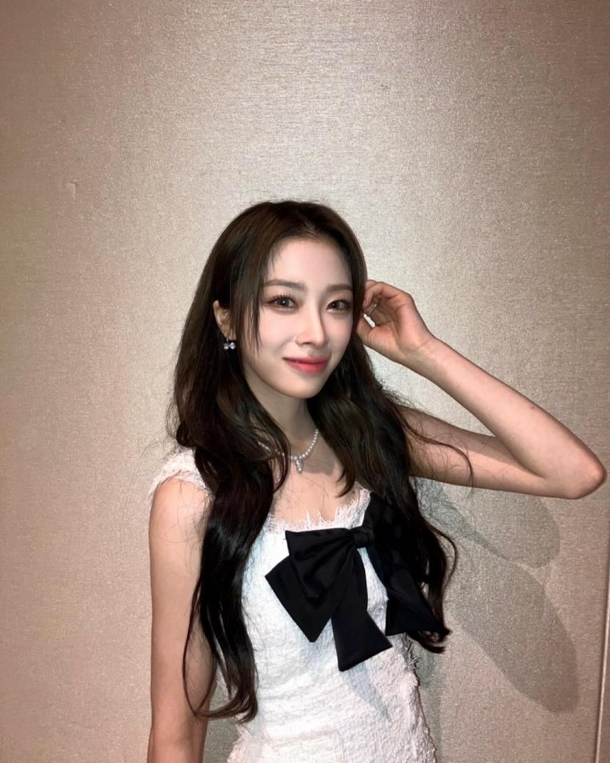 로켓펀치 윤경