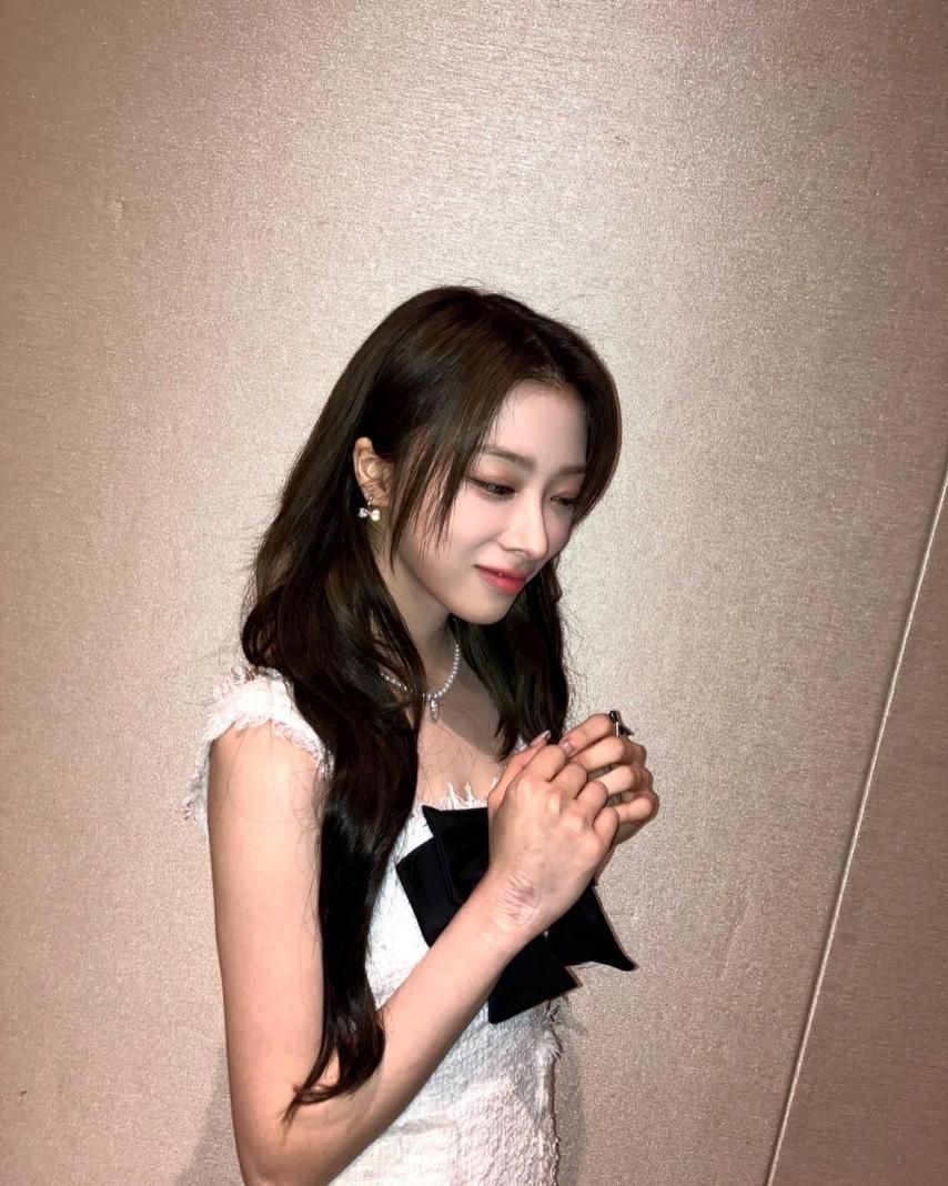 로켓펀치 윤경