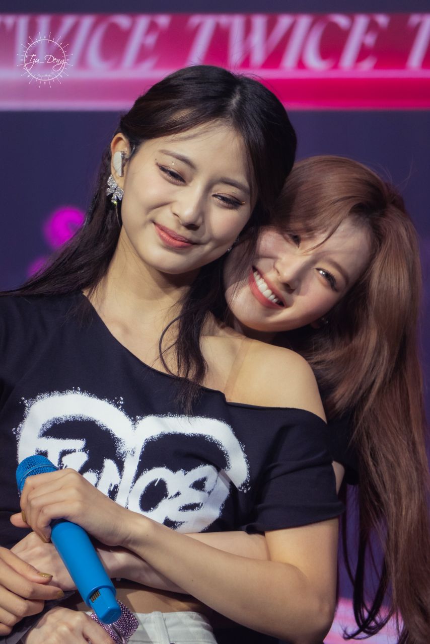 트와이스 사나
