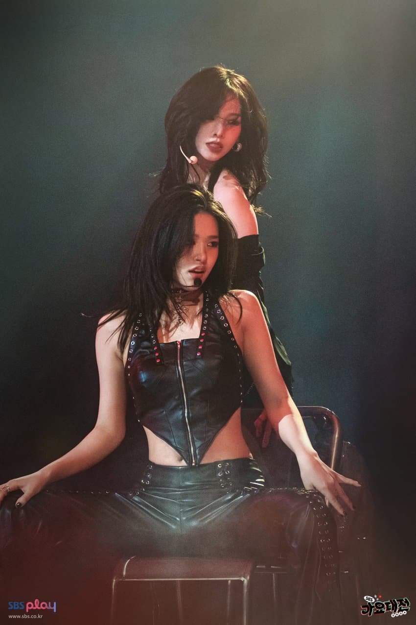 아이브 안유진 x 에스파 카리나 가요대전 현장포토 + 팬아트