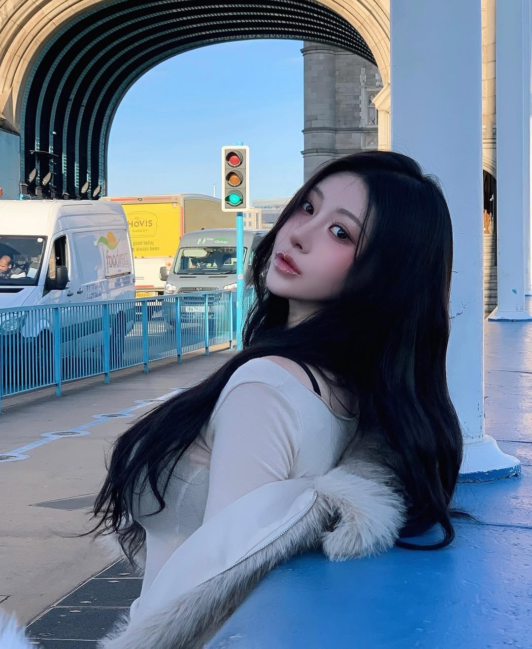 유럽에서도 숨길 수 없는 몸매