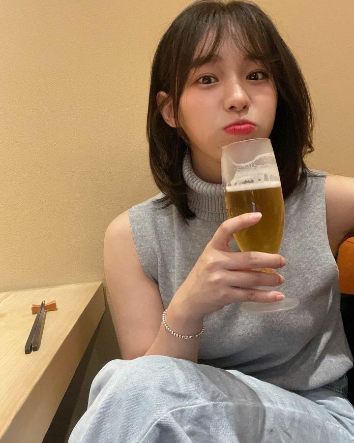 미모 자랑하는 미래