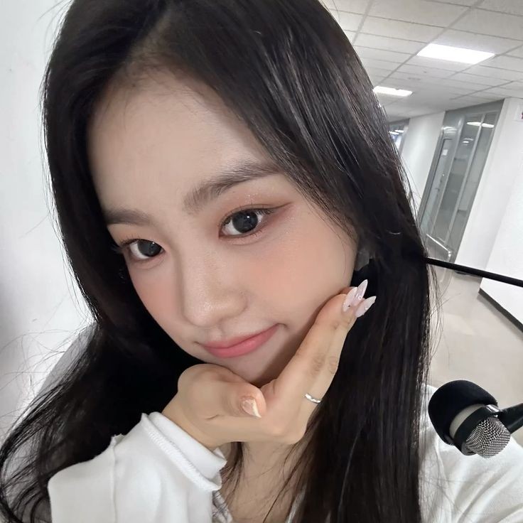 미미로즈 예린.jpg
