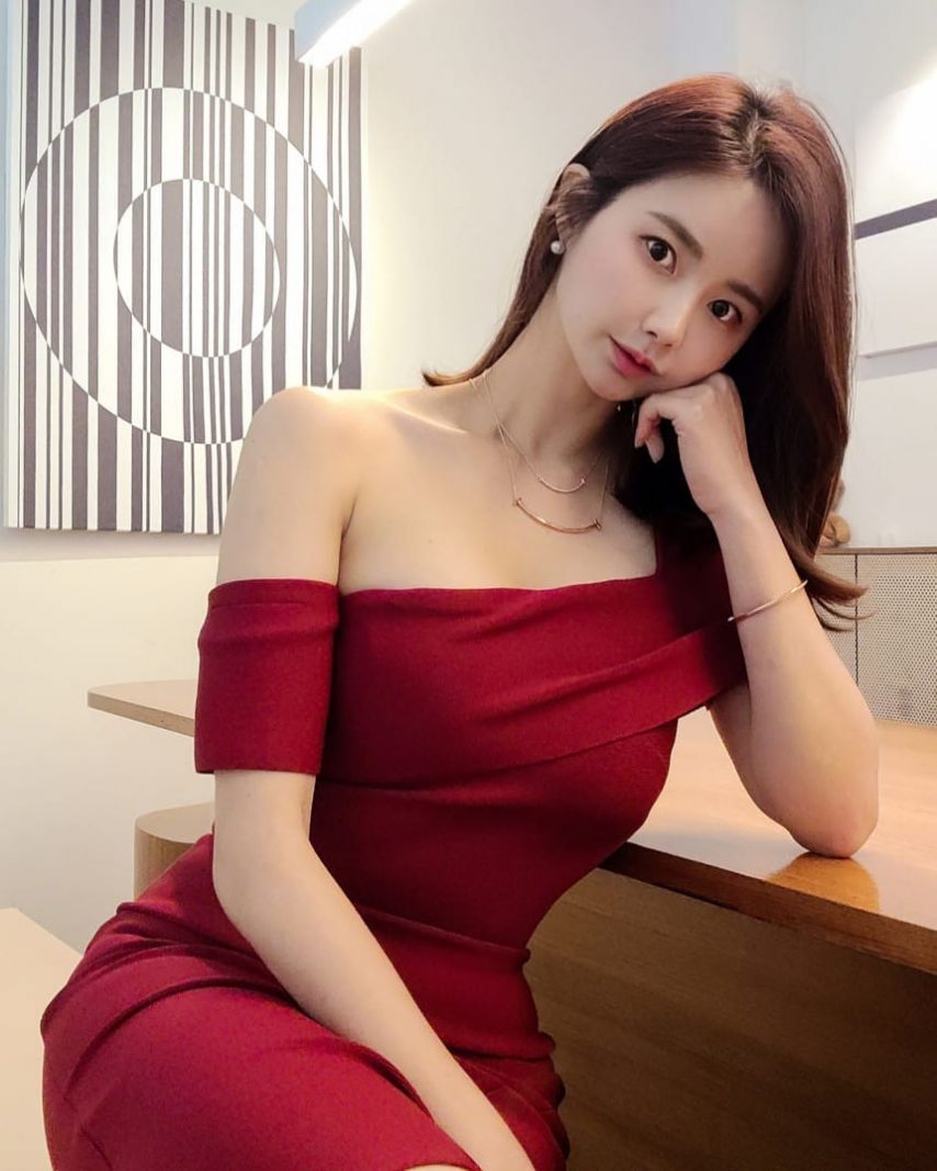 피팅모델 최수현