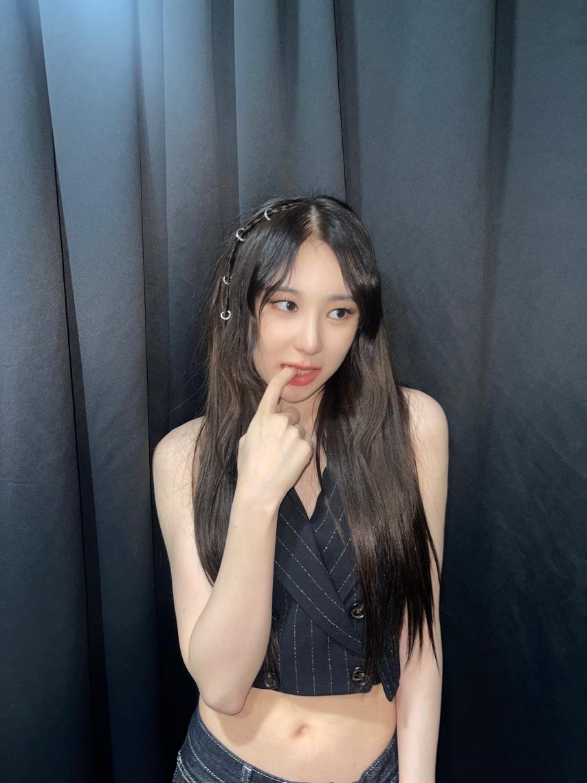 이채연