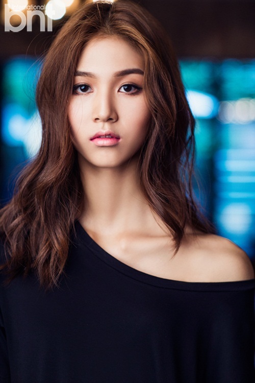 모델 엄예진