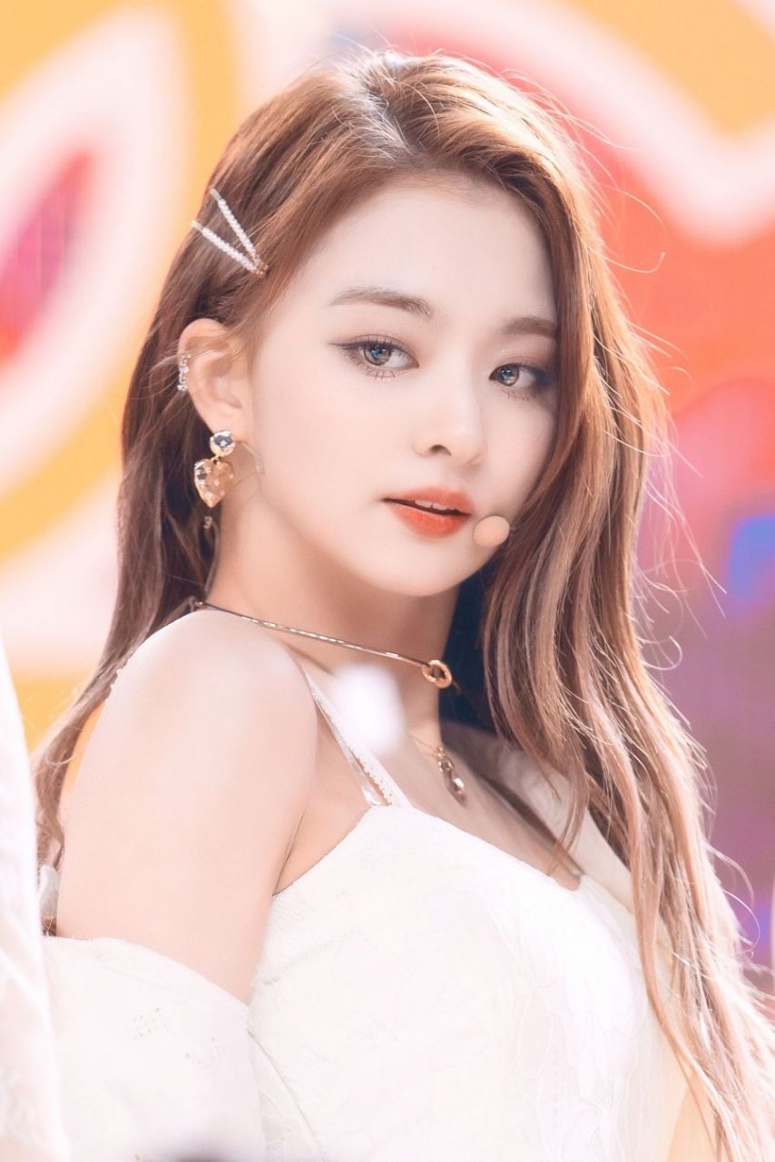 프로마스나인 이나경