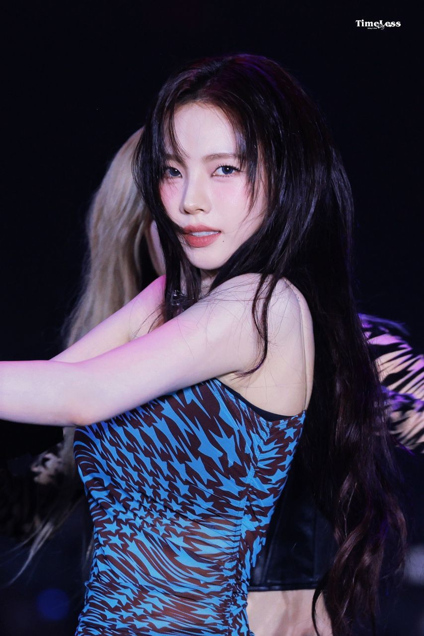 카리나의 미친 비주얼