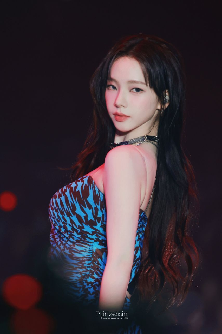 카리나의 미친 비주얼