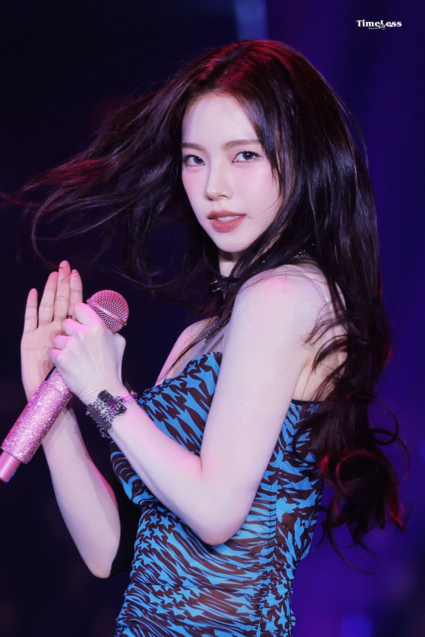 카리나의 미친 비주얼
