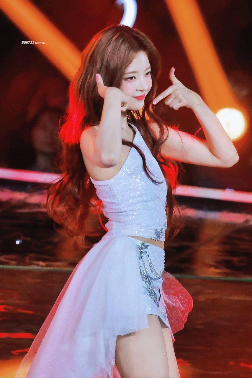 ITZY 리아