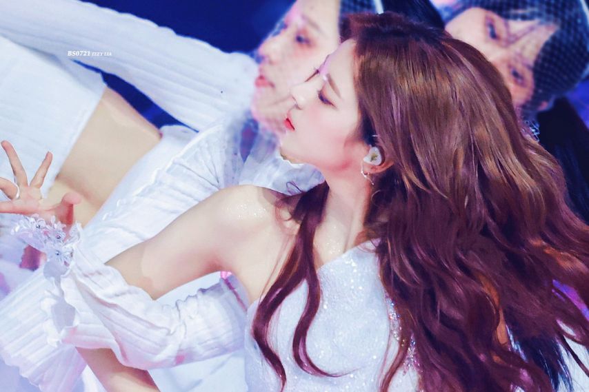 ITZY 리아