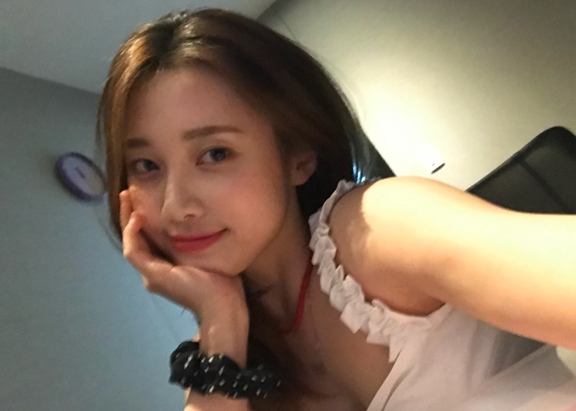 라잇썸 나영
