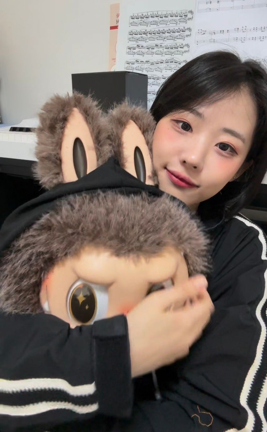 QWER 히나