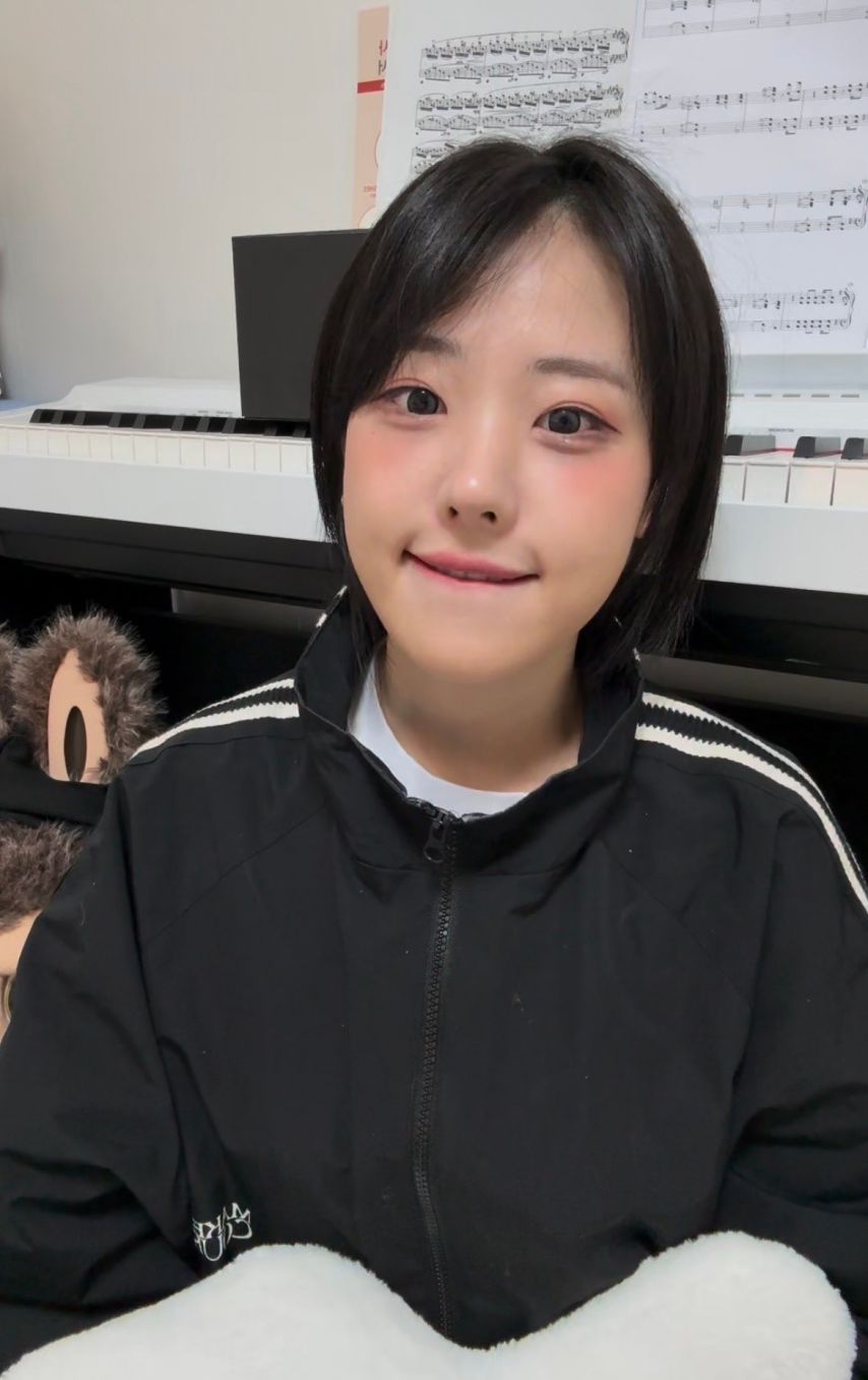 QWER 히나