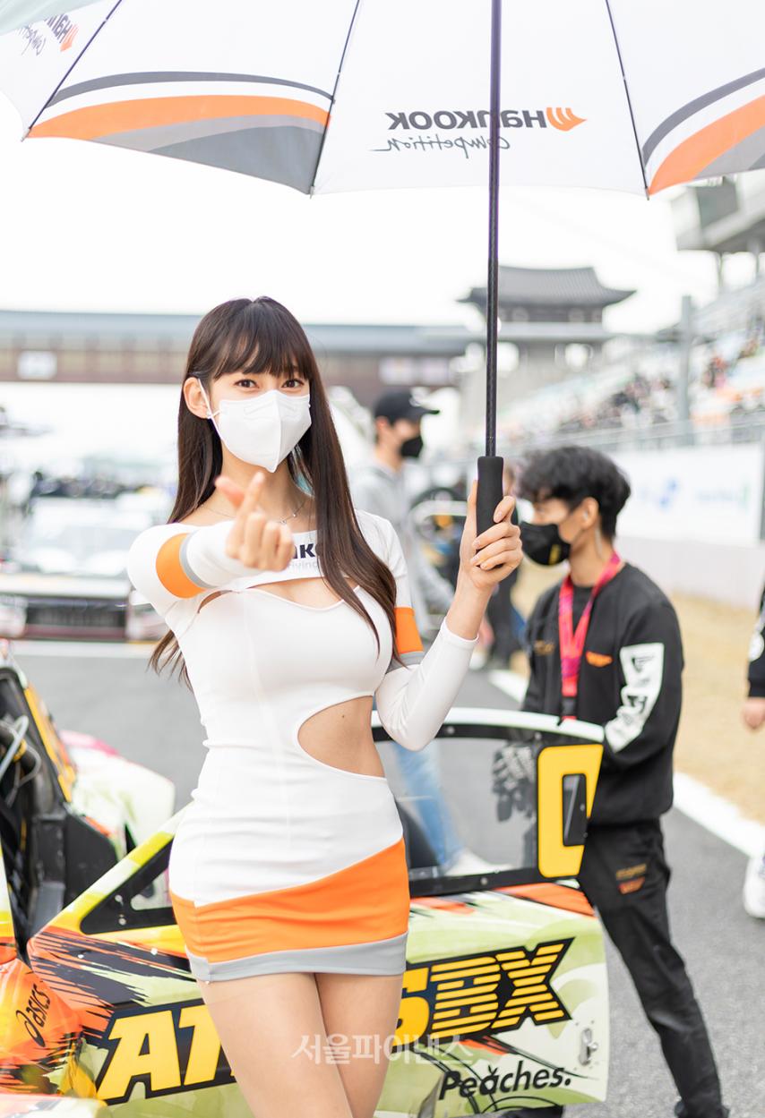 레이싱모델 서한빛