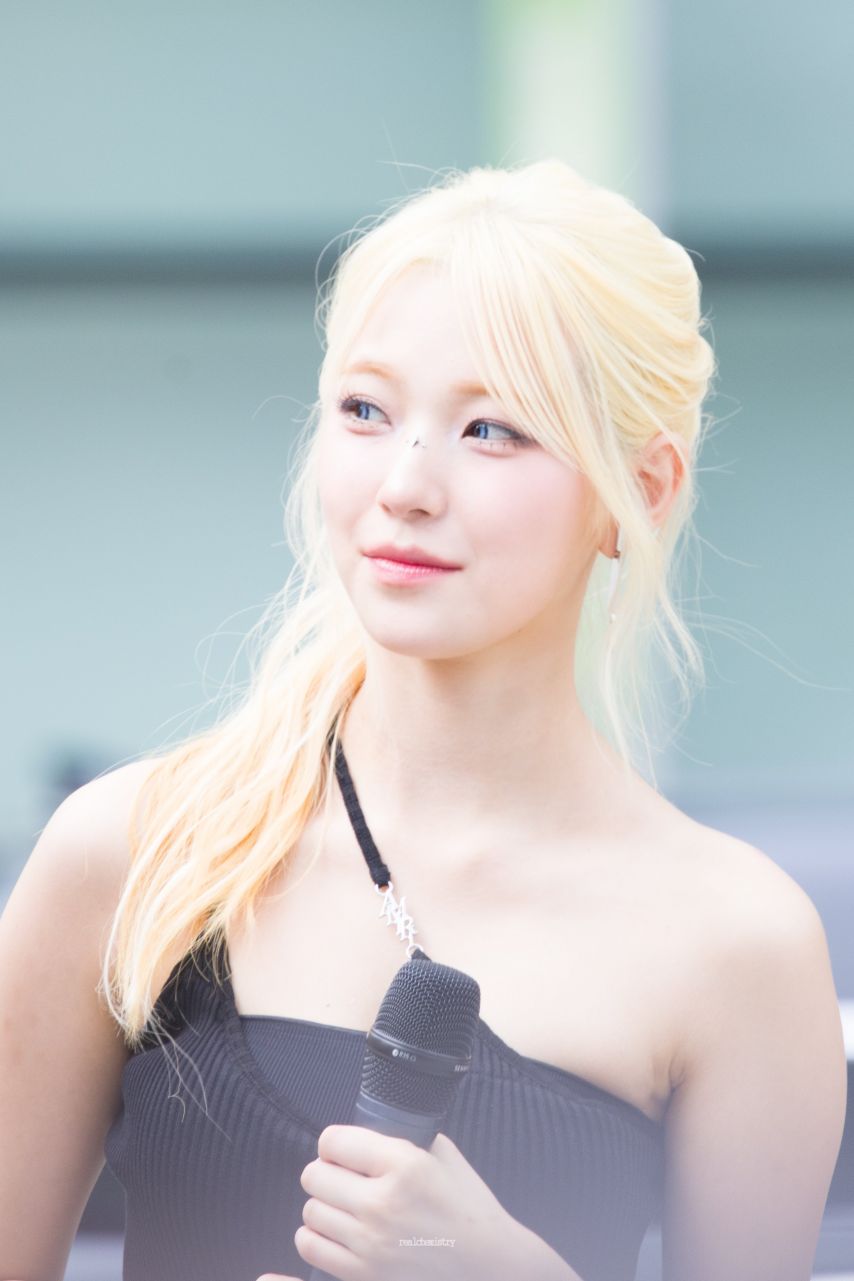 프로미스나인 백지헌