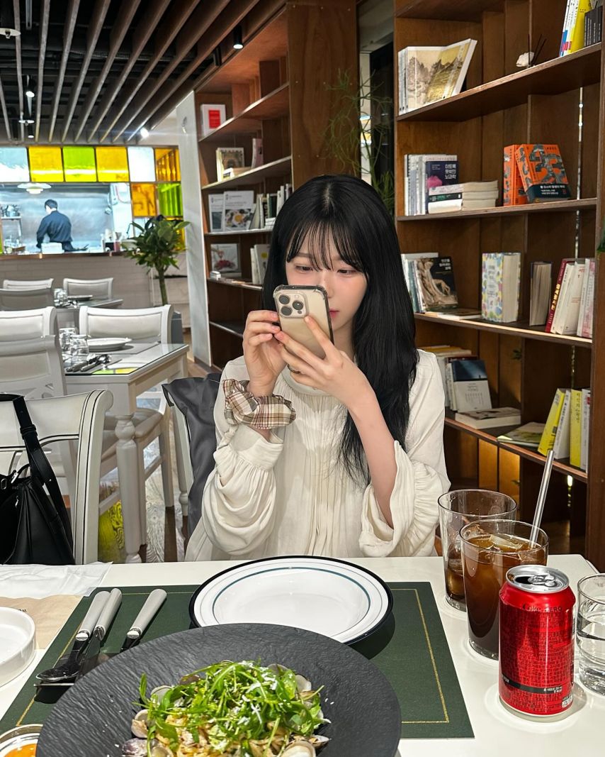 프로미스나인 백지헌