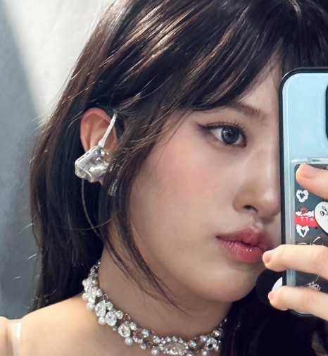 (약스)안유진 거울 셀카