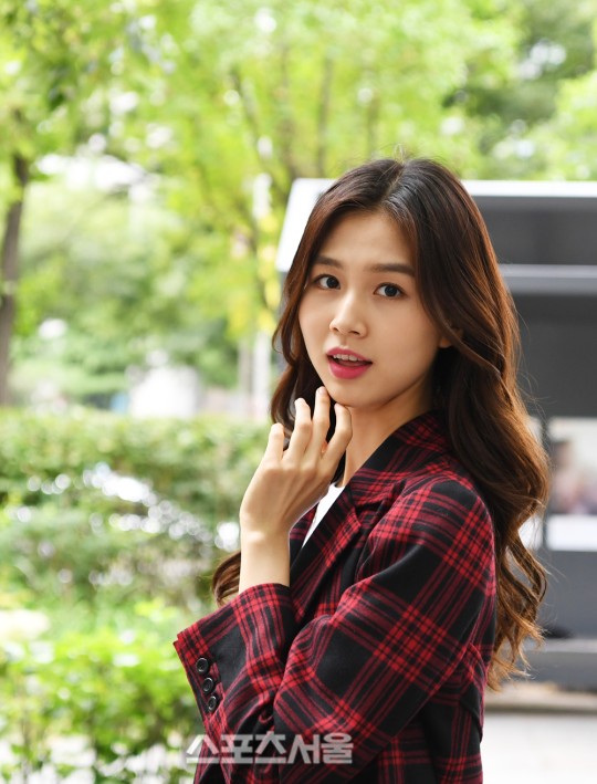 모델 엄예진