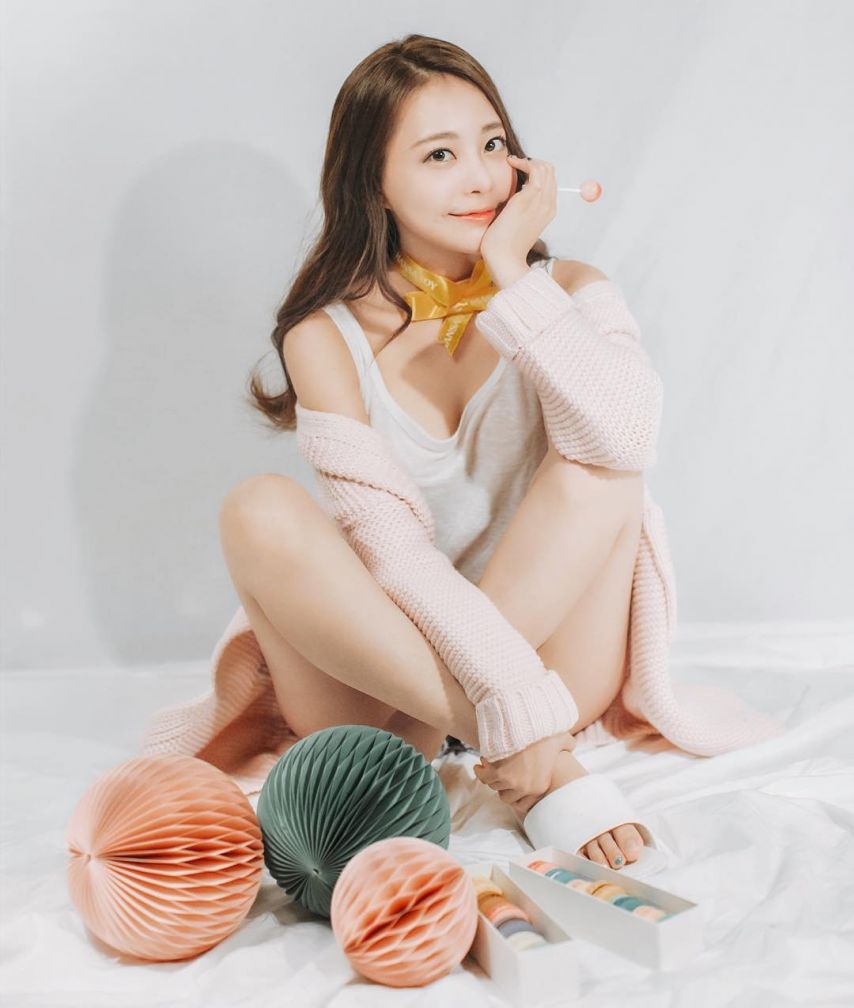 모델 김민영 (아옳이)