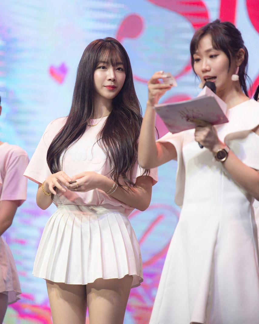 안지현