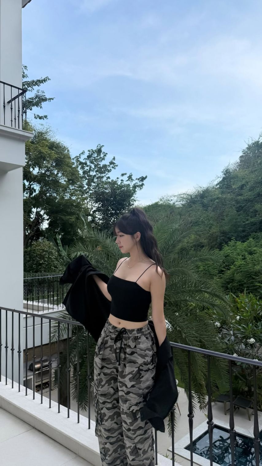 안지현