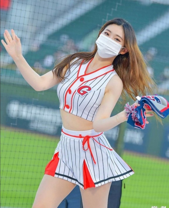 치어리더 김나연