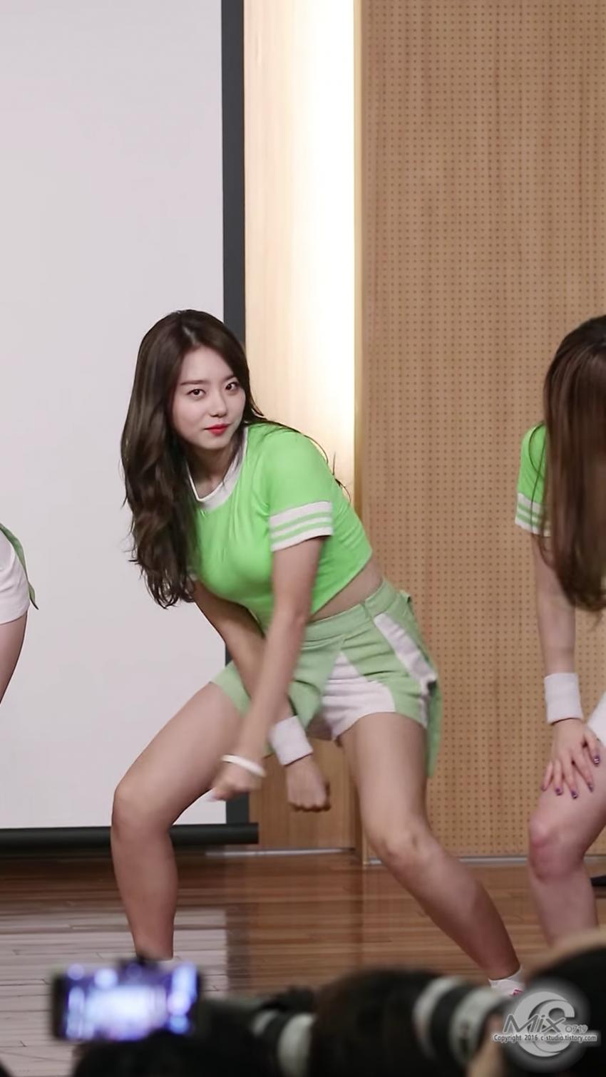 은근 글래머였던 아이오아이 시절 소혜